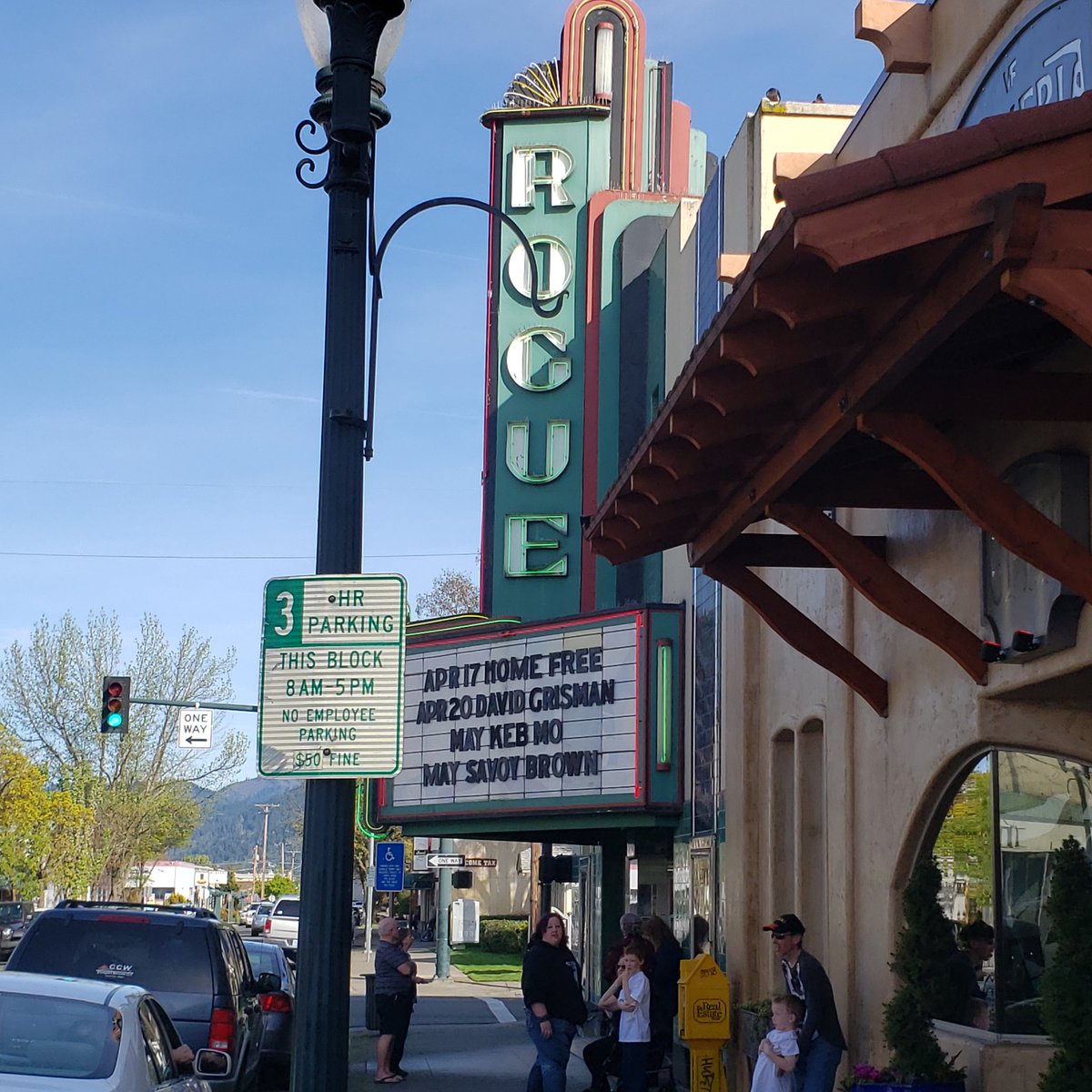 QueenToad4's tweet photo. @HomeFreeGuys Grants Pass, Oregon April 17, 2019. Damn COVID. https://t.co/CxSL7GrnqD