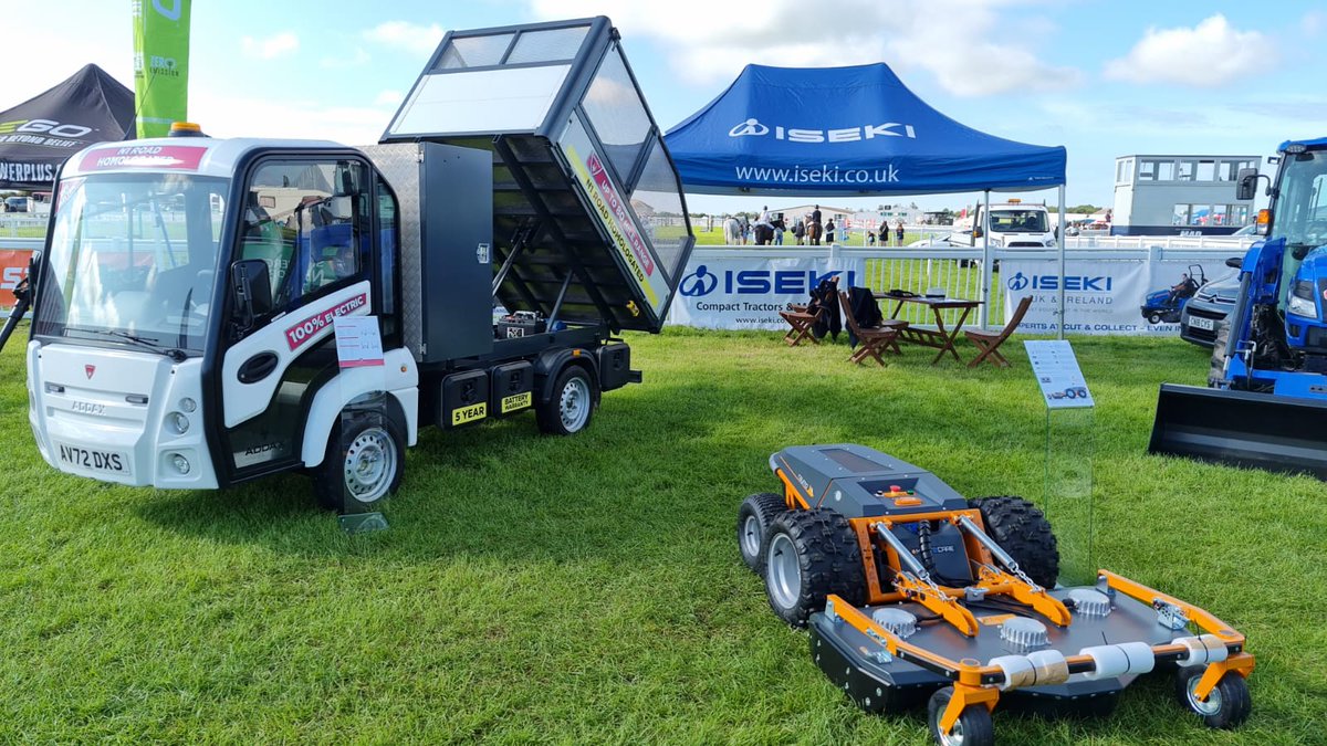iseki_uk's tweet photo. Blue skies and Snowdonia mountains - it doesn't get much better than this at The Anglesey Show! 🗻
Come join us on this final day for expert advice and to check out our class-leading machinery on display.
#isekiuk #angleseyshow https://t.co/U8r0FhUvSP