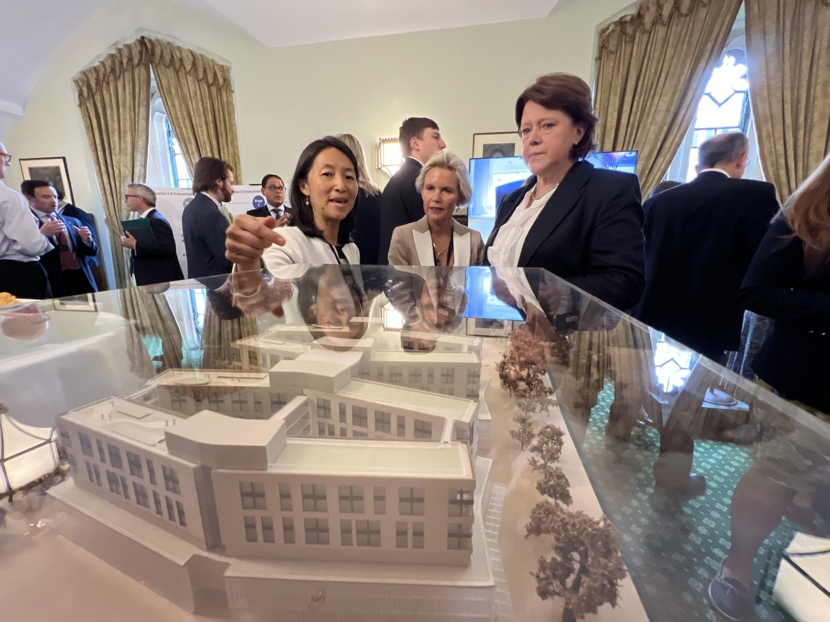 MariaMillerUK's tweet photo. Following the announcement that £900 million has been allocated by Government to @HHFTnhs to build the new #Basingstoke and North Hampshire Hospital, the NHS has unveiled how the new Hospital will be designed, as part of its New Hospitals Programme.
https://t.co/jK2KTxkQGp https://t.co/tej7Rd0rql