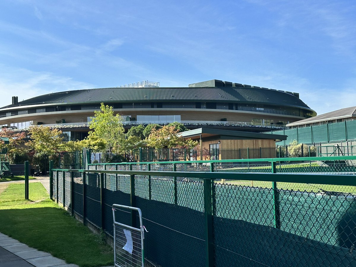 Back at <a href="/Wimbledon/">Wimbledon</a> . This time it’s for the masters (polite way of saying veterans)