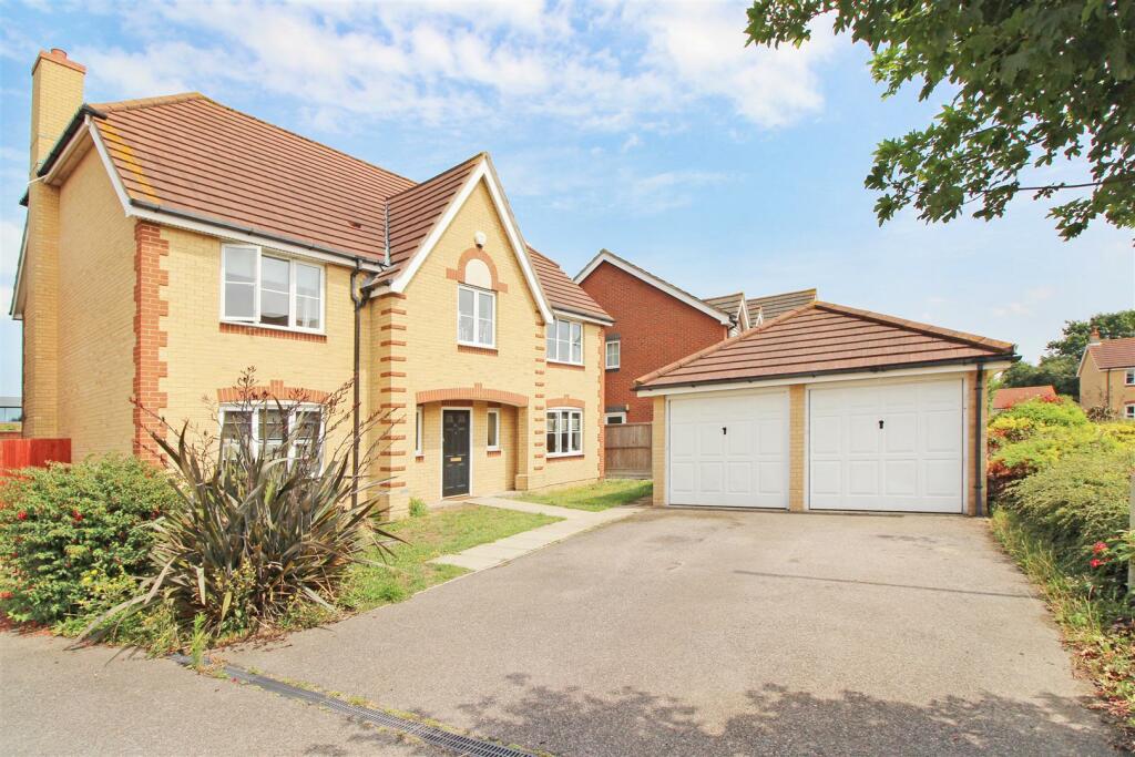 RegalEstatesCT's tweet image. Five Bedroom Family Home - Broomfield
Double Garage - Driveway - Cul de sac Location
Schools Nearby - Unfurnished - £1,725 pcm

Call 01227 767200 to view

#housetolet #fivebedroom #broomfield #familyhome #regallettings
