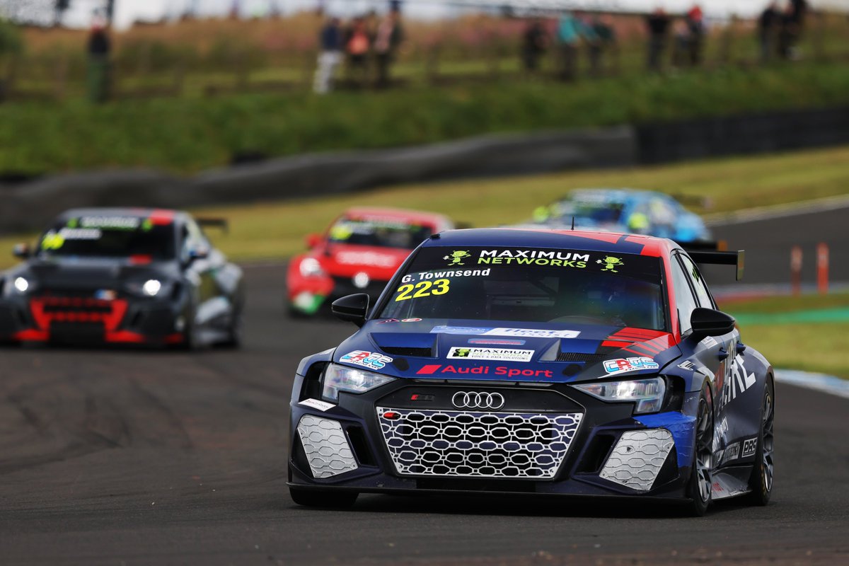 Maximummsport's tweet photo. We are proudly supporting our @HMSGOfficial @audisport & @CUPRA customers at @SilverstoneUK this weekend, racing in @TCRUK_series!
Contact us today for further information:
07909 335485.
#TCRUK #TCRSeries #TouringCars #AudiSport #CUPRARacing #HyundaiMotorsport #BuyBritish https://t.co/iox6tUA9bf