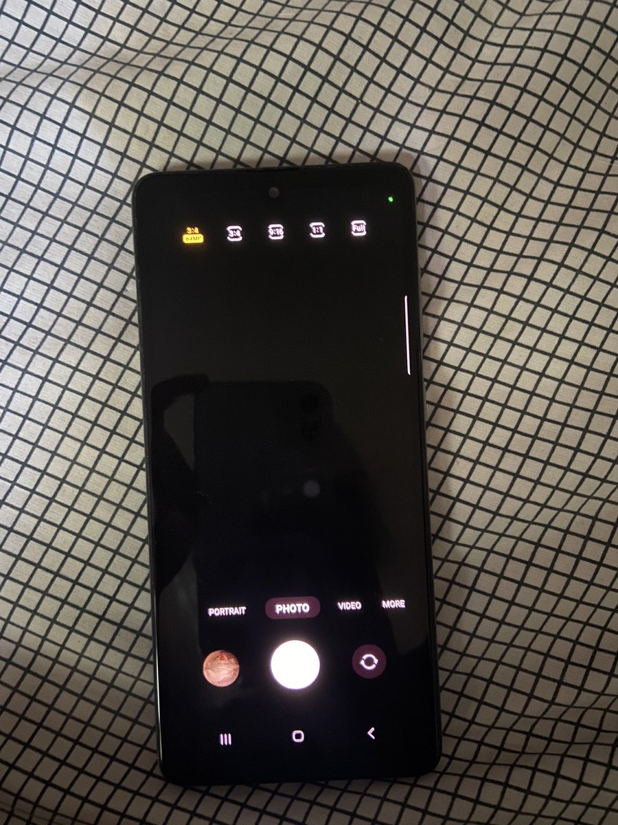 bururulee's tweet photo. 🫶 wts lfb ph 🫶

• preloved Samsung Galaxy A71 •
 128 GB, 8GB RAM
 64 MP Main, 32 MP Front
 with charger 

P3,500 only 
shopee link avail! [below]

ORIGINAL
rfs: old / spare phone

issue: battery easily drained, may need replacement

# selling sell secondhand android iphone https://t.co/8hXxSNVZQH