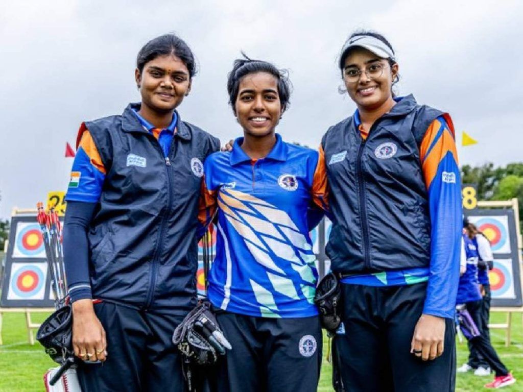 the_bridge_in's tweet image. Indian Compound Women&apos;s Team of Jyothi Surekha Vennam, Aditi Gopichand Swami and Parneet Kaur reached the final after defeating Great Britain by 234-233 in the semifinal of the Archery World Cup in Paris. 🇮🇳🏹

#ArcheryWorldCup
#CompoundArchery
#IndianArchery