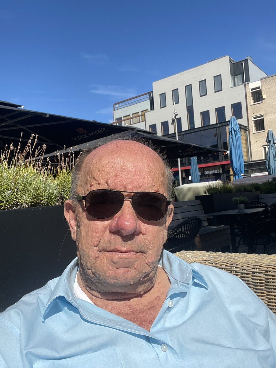 SchoppenRobert's tweet photo. Lekker op een #terrasje genieten van mijn #cappuccino bij #NUL36 Alleen een irritante draaiorgel ๐ณ #AlmereCentrum #AlmereStad โ๏ธโ๏ธ https://t.co/DGj565FXeD