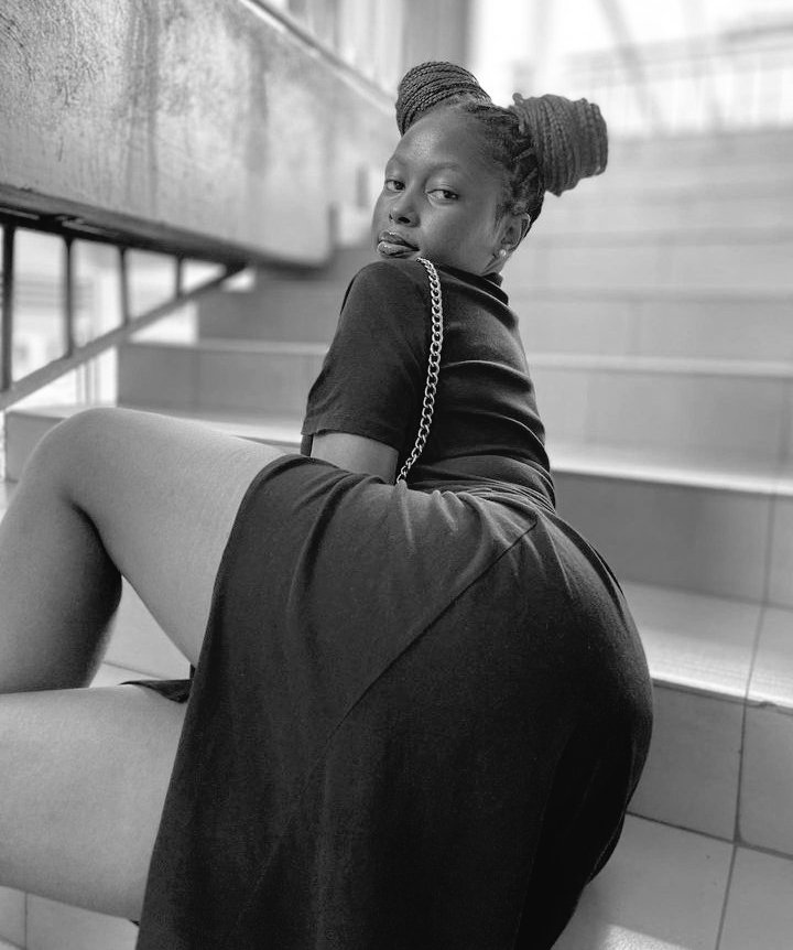 KapangGdth's tweet photo. Déposes ton @ on va se #follow en cascade 🥰❤️🔥 on y va 20k it's possible https://t.co/PwNAFmaGWl