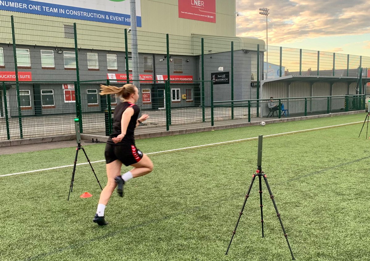 ASEP_Lincoln's tweet photo. Pre-season testing with @Lincoln_Women 👌🏻

All hands on deck from @LincolnSportSci students and staff to run an efficient battery of tests to see how the girls have progressed and to continue to support training. 

Always a great applied experience.

Go well this season 💥 https://t.co/l0F7Kd92lh