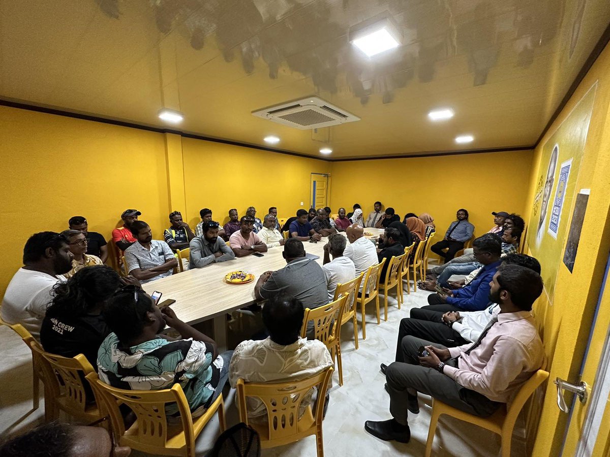 thihthii's tweet photo. Gamu 4 avashuge campaign team thaka bahdhalu kurun.
#UfaaveriAmaanRaajje #IbuAslam2023 https://t.co/GkcRlphIDo