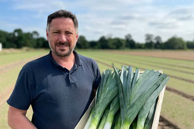 magazine végétable (@mag_vegetable) on Twitter photo L’interview du mois du <a href="/mag_vegetable/">magazine végétable</a> de juillet-août, n° 412, a offert la parole à Régis Chevallier, président de la Fédération des Maraîchers Nantais.
"Nous sommes face à un double défi de souveraineté alimentaire et de transition écologique."
➡ vegetable.fr/regis-chevalli… L’interview du mois du <a href="/mag_vegetable/">magazine végétable</a> de juillet-août, n° 412, a offert la parole à Régis Chevallier, président de la Fédération des Maraîchers Nantais.
"Nous sommes face à un double défi de souveraineté alimentaire et de transition écologique."
➡ vegetable.fr/regis-chevalli…