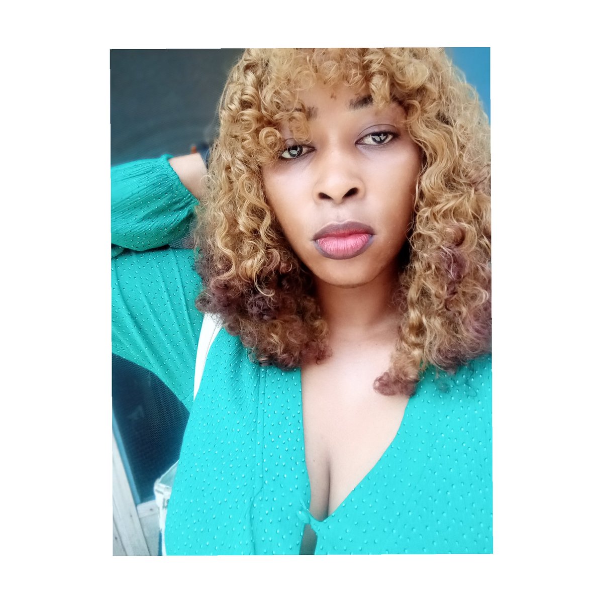 RealMizsunshine's tweet photo. Subtle reminder to never love someone more than you love yourself.....
#realmizsunshine #Godsbae https://t.co/7VMbd4CAE2