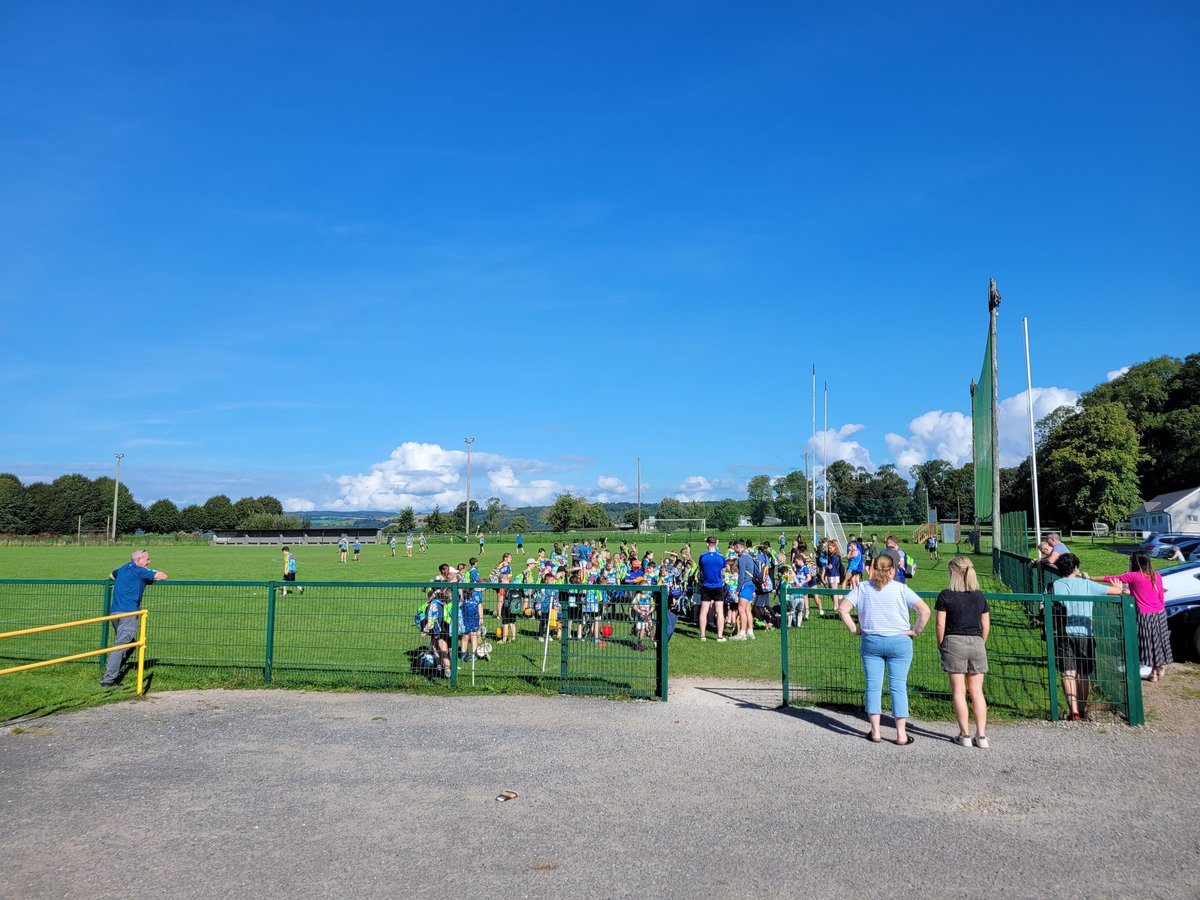 WhelanGavin's tweet photo. Glorious morning here in @LismoreGAA, 135 children enjoying the @KelloggsUKI #GAACùlCamp on what is the final week of camps 👍👏🏑🥎🏐 @WaterfordGAA @WaterfordGAACG @BallysaggartGAA https://t.co/cNRtauT9go