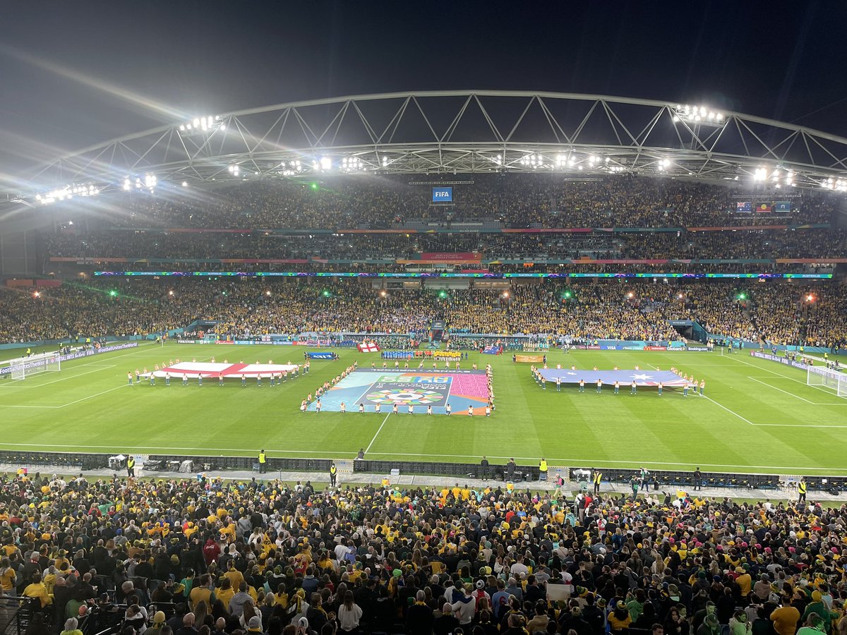 Craig Foster tweet media