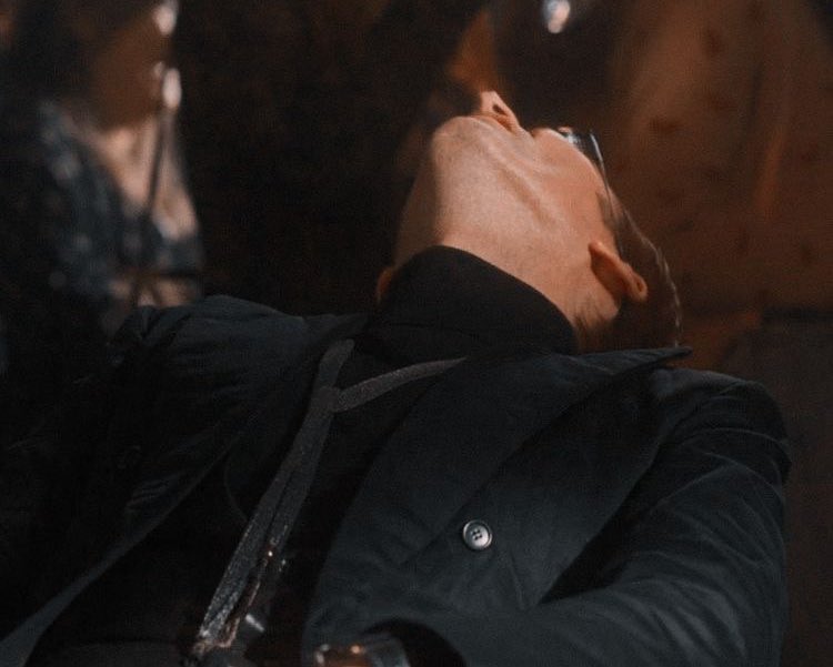 girl, give me your gender. Now