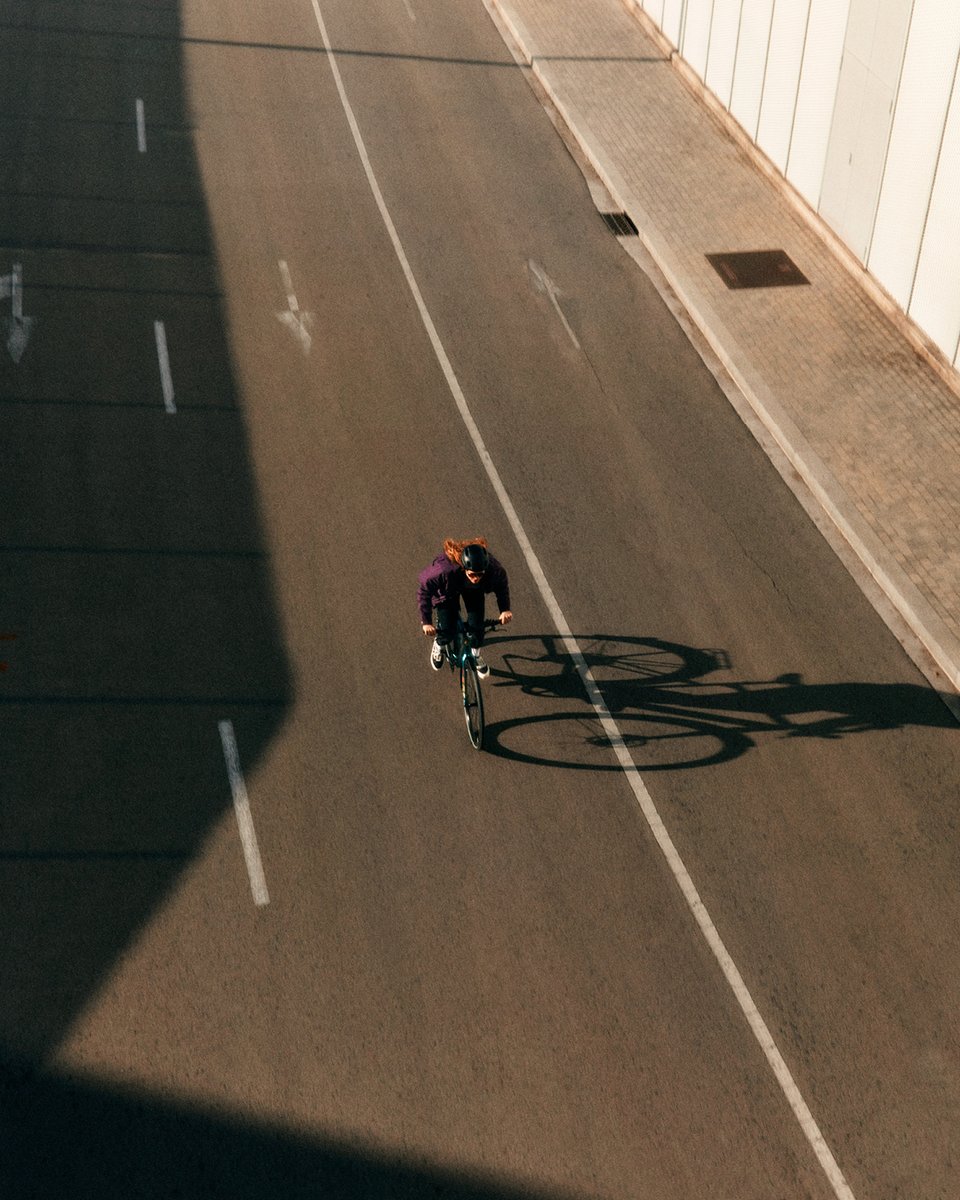 Imagine there are no traffic jams, no fuel costs, just pure exhilaration and the joy of the open road. 💭🚲💚
bit.ly/3rclyzI

#bergamontbicycles #bergamontesweep