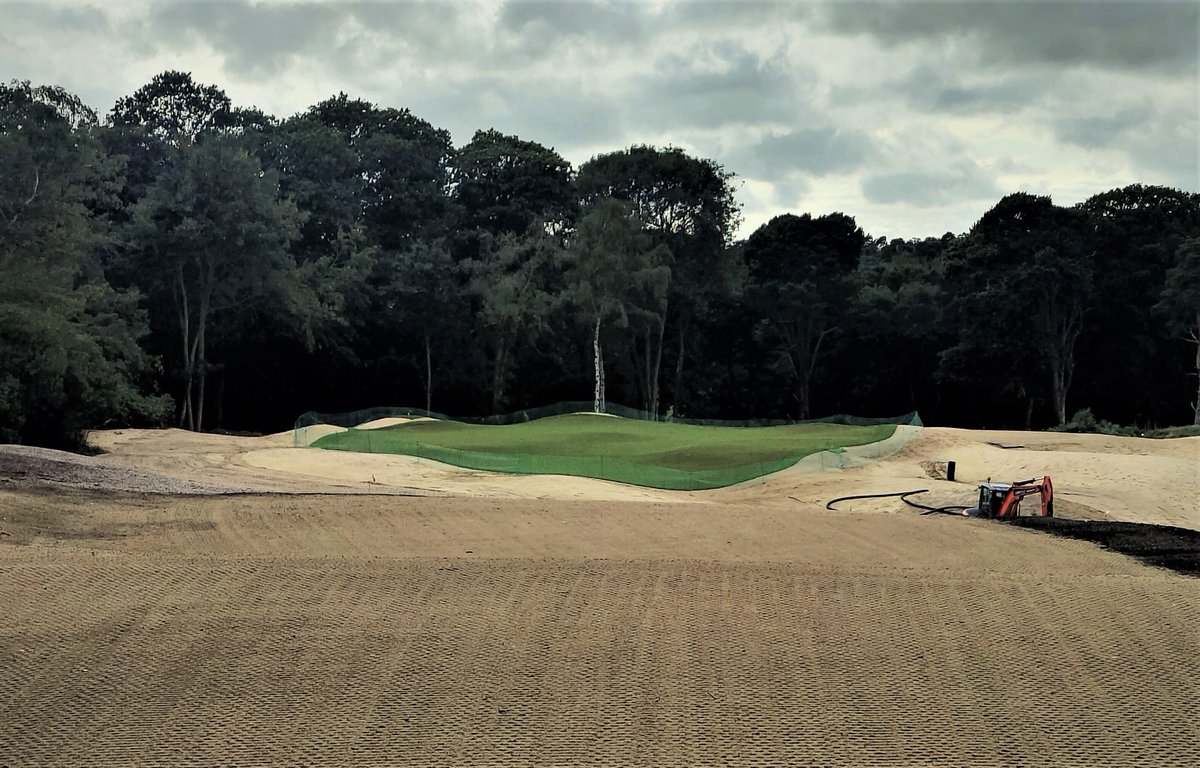 cdpgolf1's tweet photo. 110 years ago, 19 greens were constructed at @TheAddingtonGC. Abandoned between the wars, in July, @DeVriesDesigns & CJW Golf reinstated the one left of the 12th. Mike's creation has reimagined Abercromby & Colt's original and will become a challenging short downhill par-3. https://t.co/ktYQgQhfY5