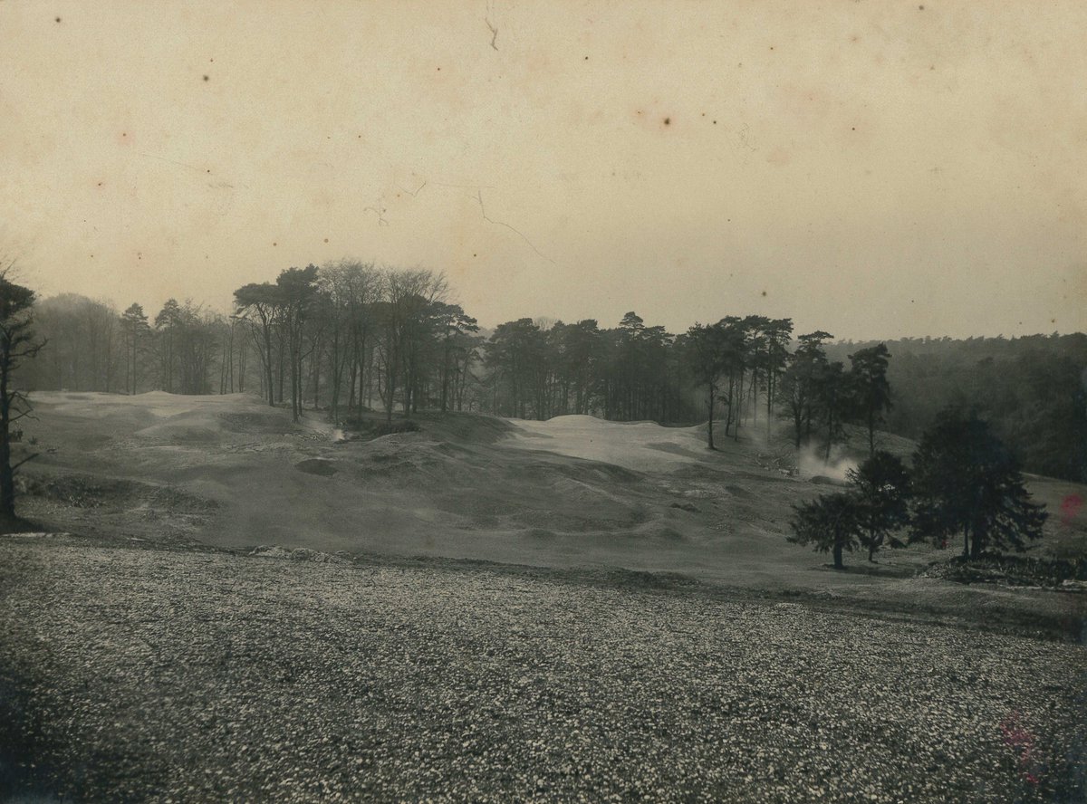 cdpgolf1's tweet photo. 110 years ago, 19 greens were constructed at @TheAddingtonGC. Abandoned between the wars, in July, @DeVriesDesigns & CJW Golf reinstated the one left of the 12th. Mike's creation has reimagined Abercromby & Colt's original and will become a challenging short downhill par-3. https://t.co/ktYQgQhfY5