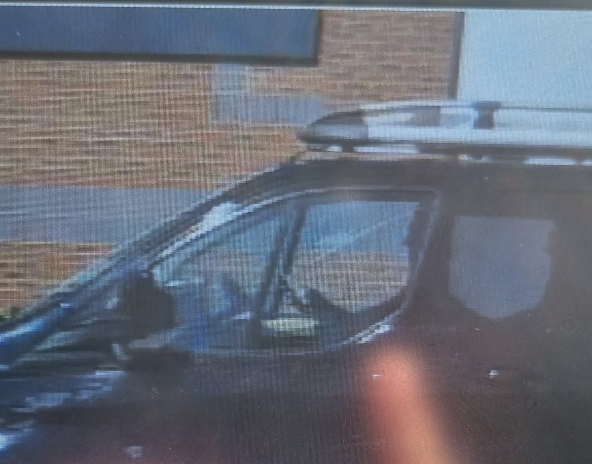 tvprp's tweet photo. Mr Popular says it's going to be our fault if he loses his job π
This is his second time being caught using a mobile phone whilst driving and now faces a ban.
Don't use your phone whilst driving.
#P0735
#P0797
#TTASHIFT https://t.co/bxiPz3fL25