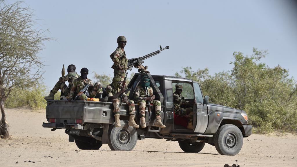 SahelLeaks's tweet photo. #Niger: Pendant que les généraux mobilisent des soldats pour préserver leur pouvoir à Niamey, le pays sombre peu à peu dans la violence.
l’Attaque terro-ristes d’hier entre Boni et Torodi (Tilaberi) hier, contre la relève des forces spéciales aurait fait 24 militaires tués,..⤵️ https://t.co/u78HtzEuzM