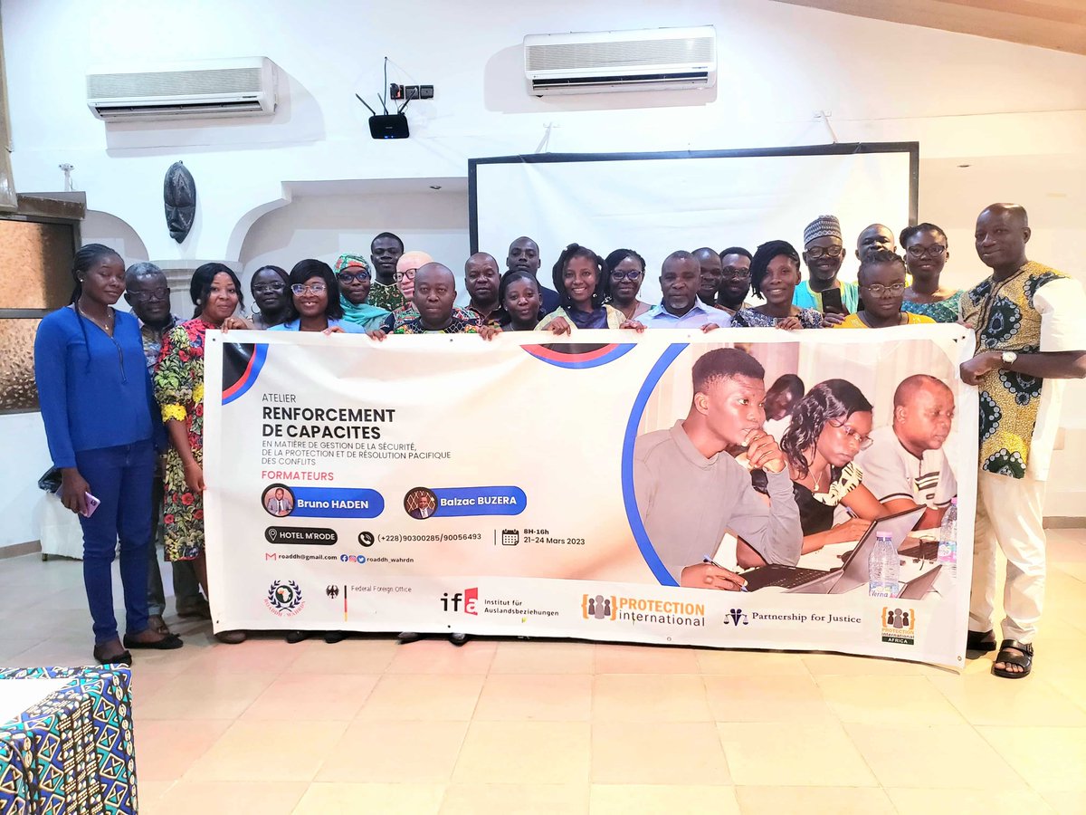 With support of <a href="/das_ifa/">ifa - Institut für Auslandsbeziehungen</a> &amp; <a href="/AA_stabilisiert/">🇩🇪 GER on Peace & Humanitarian Action</a> , <a href="/ProtectionInt/">Protection International</a>  and <a href="/roaddh_wahrdn/">West African Human Rights Defenders Network</a>  work together to enhance dialogue between national authorities and  civil rights activists in Togo, fostering increased public participation in decision-making processes to prevent future conflicts.