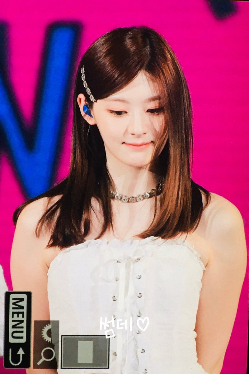 sense0614's tweet photo. 이게 어케 21살이냐.... 21개월이지 https://t.co/40S17jwmAu