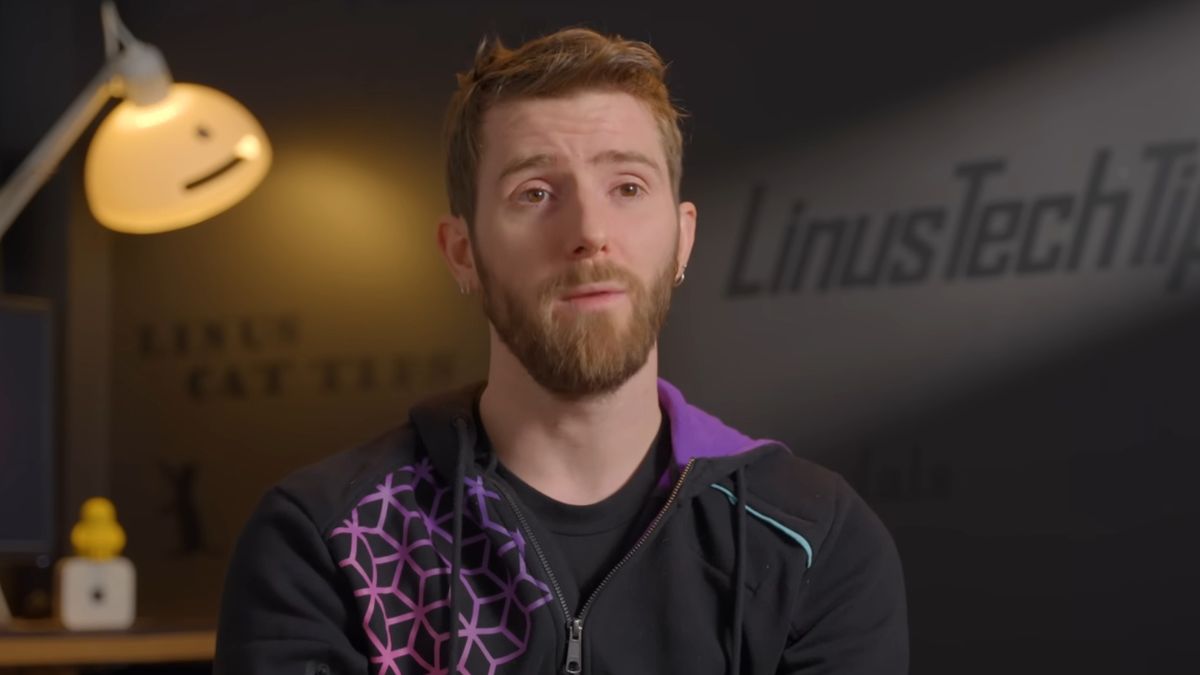 Ex-Linus Tech Tips employee alleges mistreatment and poor conditions: “no  one gets a break” - Dexerto : r/technology
