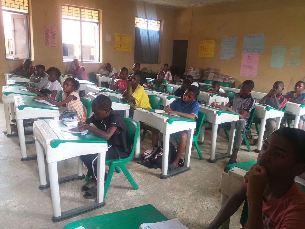 GoodwillHF's tweet photo. In pursuit to shaping the future of the students, our free tutorials for SS class students is ongoing at U.A.M.C Primary school behind Mobil filling station Odo Ona Apata ibadan Oyo https://t.co/fONr13eQbR