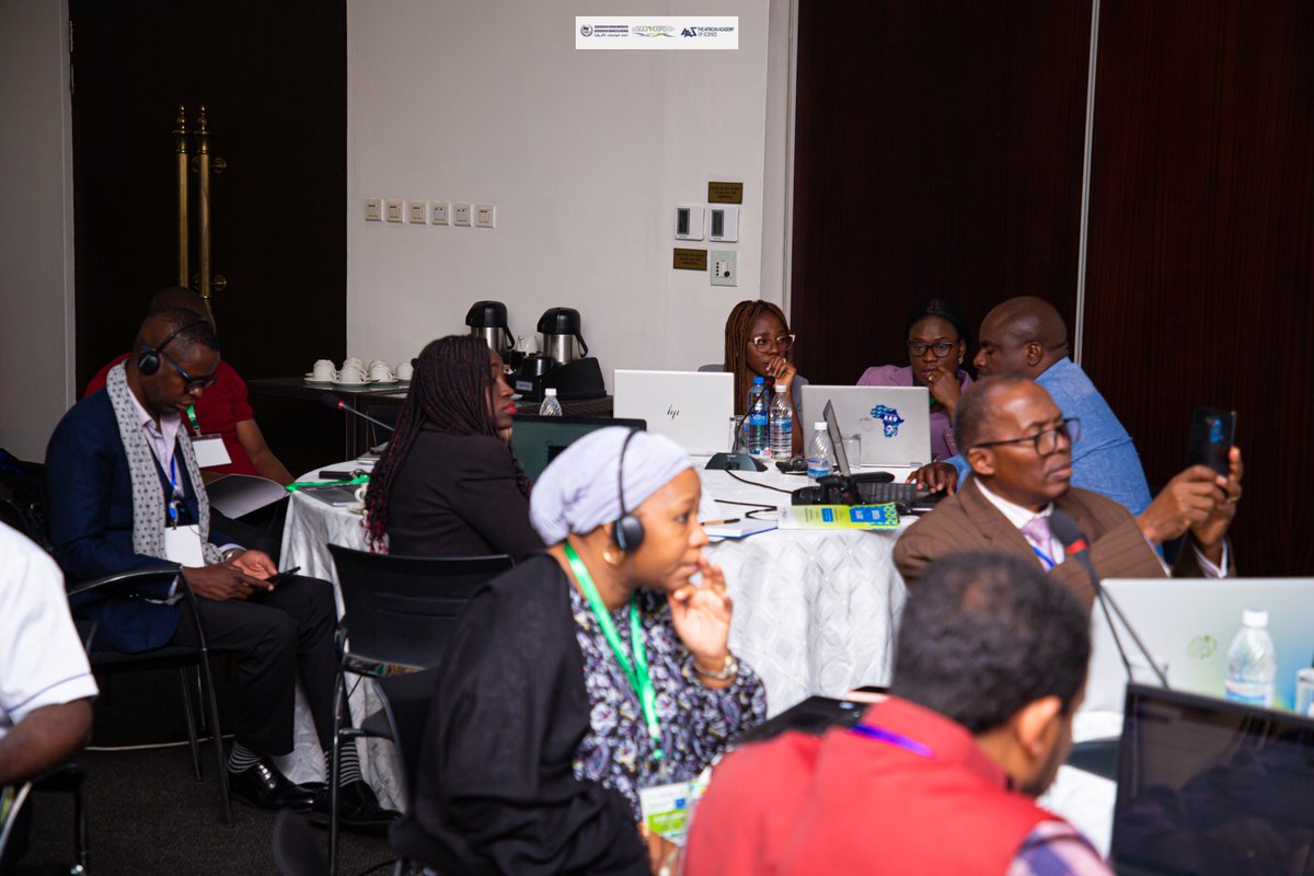 AAU_67's tweet photo. It's day 3 of the SGCI Research Management Workshop. Our focus today is empowering Africa's Science Granting Councils to conduct training for their country's research teams on Research Ethics.
@SGCIAfrica @IDRC_ESARO @AASciences @NSTCZambia #AAU #ReasearchManagement https://t.co/M7NLq6McNO