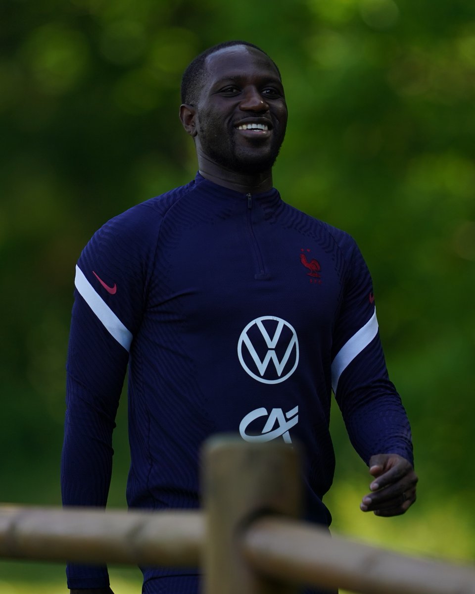 Equipe de France ⭐⭐ (@equipedefrance) on Twitter photo 3️⃣4️⃣ ans pour <a href="/MoussaSissoko/">Moussa Sissoko</a> aujourd'hui 🎂
𝙅𝙤𝙮𝙚𝙪𝙭 𝙖𝙣𝙣𝙞𝙫𝙚𝙧𝙨𝙖𝙞𝙧𝙚 𝙈𝙤𝙪𝙨𝙨𝙖 🥳
#FiersdetreBleus 3️⃣4️⃣ ans pour <a href="/MoussaSissoko/">Moussa Sissoko</a> aujourd'hui 🎂
𝙅𝙤𝙮𝙚𝙪𝙭 𝙖𝙣𝙣𝙞𝙫𝙚𝙧𝙨𝙖𝙞𝙧𝙚 𝙈𝙤𝙪𝙨𝙨𝙖 🥳
#FiersdetreBleus
