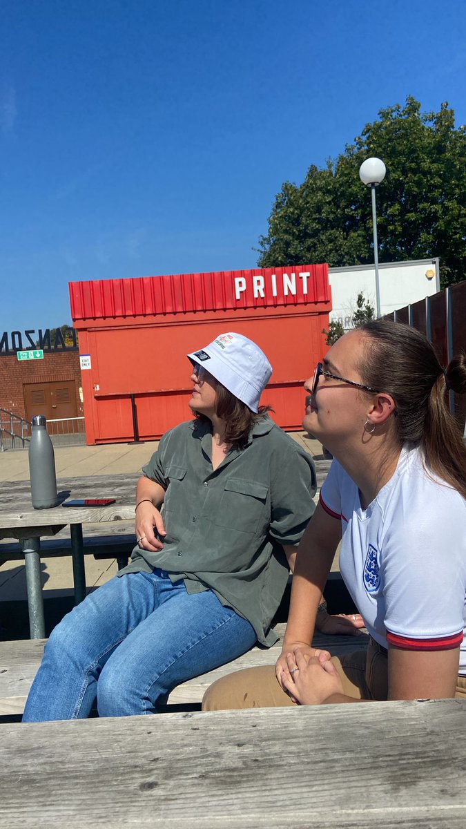 PalaceForLife's tweet image. MASSIVE thank you to the legends at @WeAreTheFSA and @SoccerCoachDeb for providing the goods (and bucket hats) for our #AUSENG watch party at Selhurst Park! 

#FIFAWWC