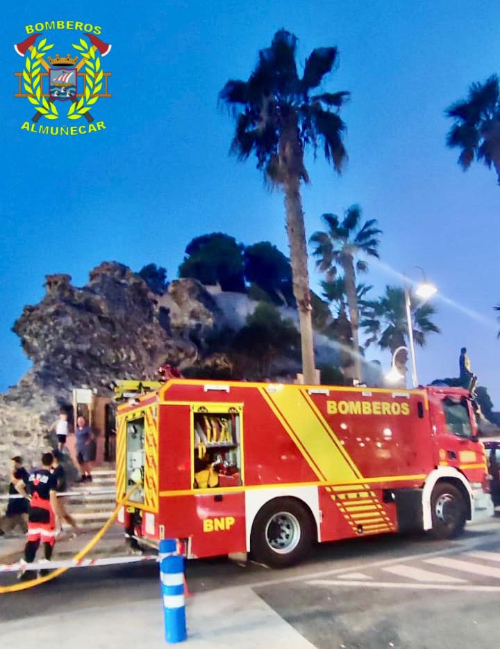 BOMBEROS ALMUÑÉCAR tweet media