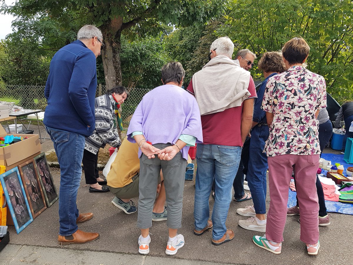 📌Dimanche 10 septembre, c'est notre Foire à Tout ! Venez faire de bonnes affaires et vous régaler de nos petites douceurs 🍰 dans un cadre enchanteur. 
Plus de précisions ici portedeseine.wordpress.com/2023/08/16/foi…