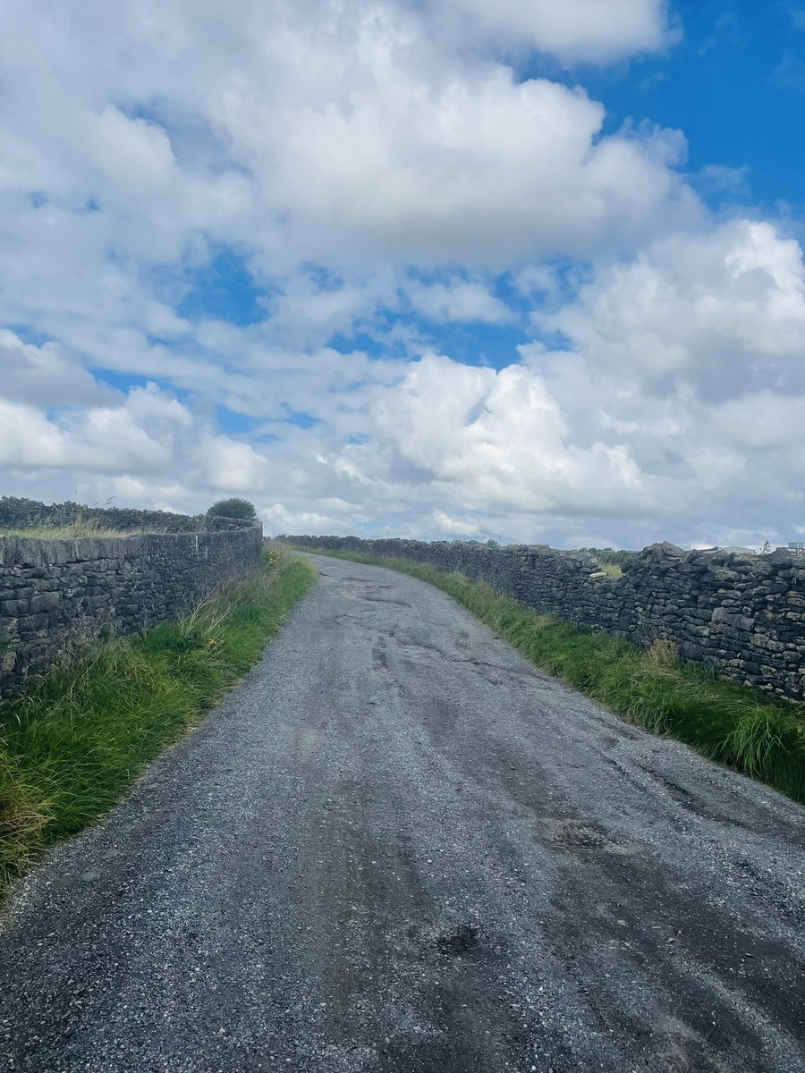 Heidimcurry's tweet image. Am I supposed to fear getting older? Because I don’t! 47 today 🎈🎉starting my birthday with a run..obviously, feeling far better than I did 20 years ago! 
#HappyBirthdayMe #Level47 #BirthdayRun 
@UKRunChat @TeachersRunClub @absolute360