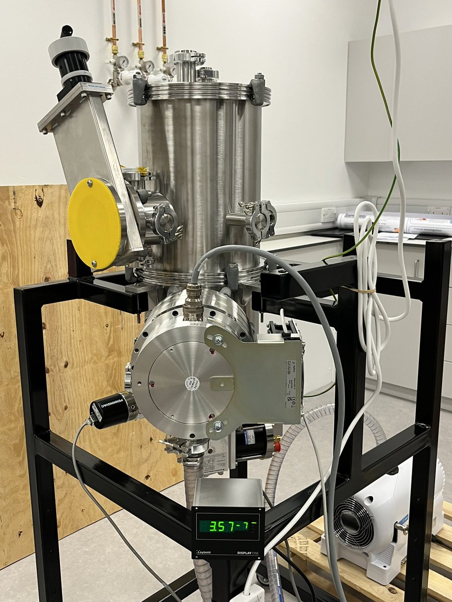 hannah_physics's tweet photo. And we have high vacuum https://t.co/KDkQbWpZIi