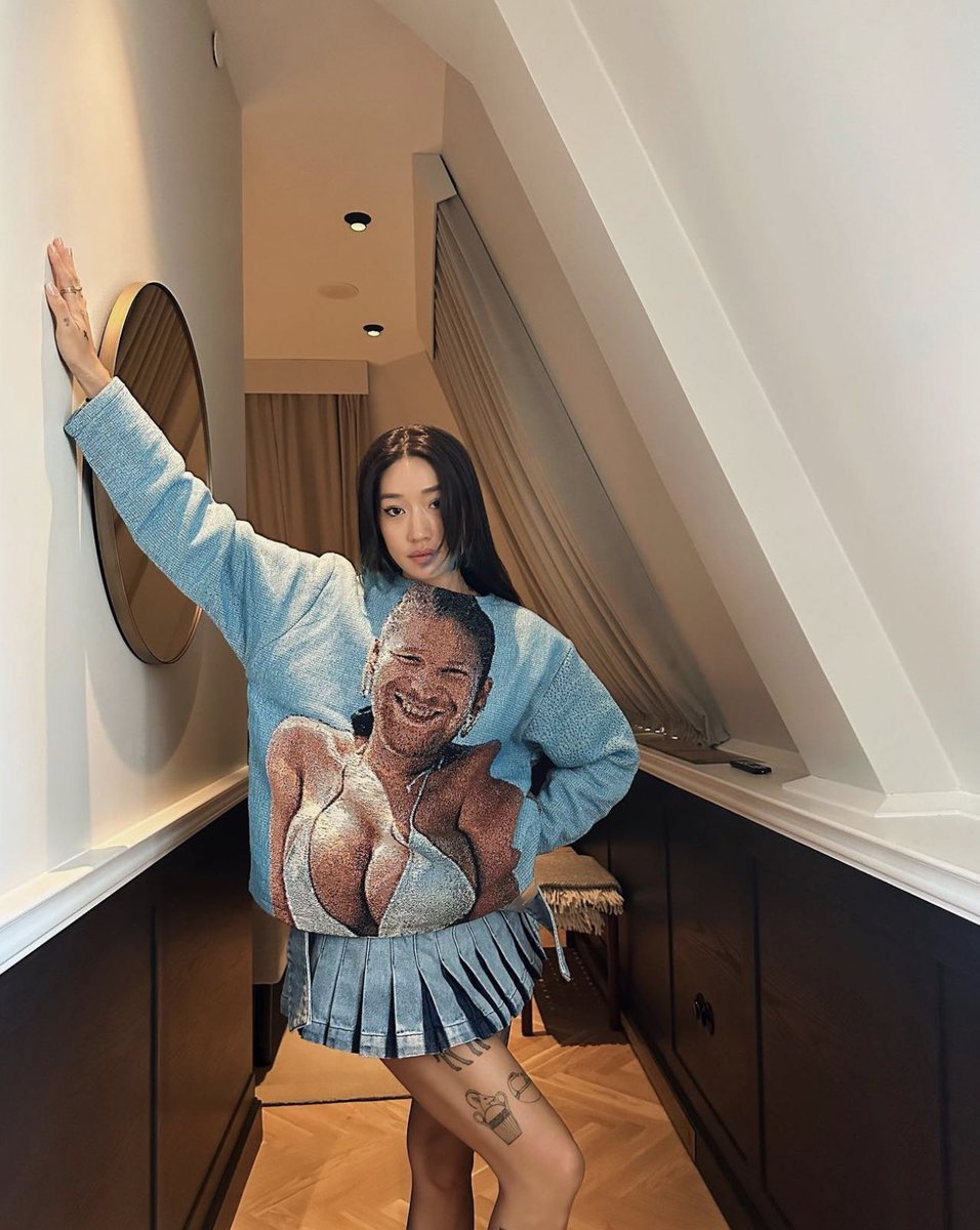 StreetFashion01's tweet photo. Peggy Gou’s Recent Fits🖤 https://t.co/oEPloWFLQB