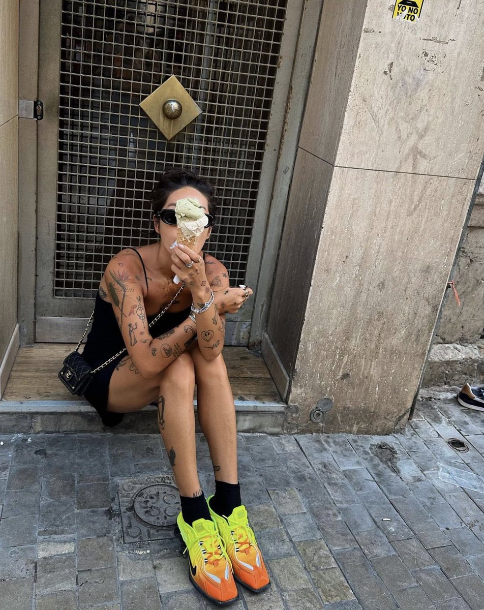 StreetFashion01's tweet photo. Peggy Gou’s Recent Fits🖤 https://t.co/oEPloWFLQB