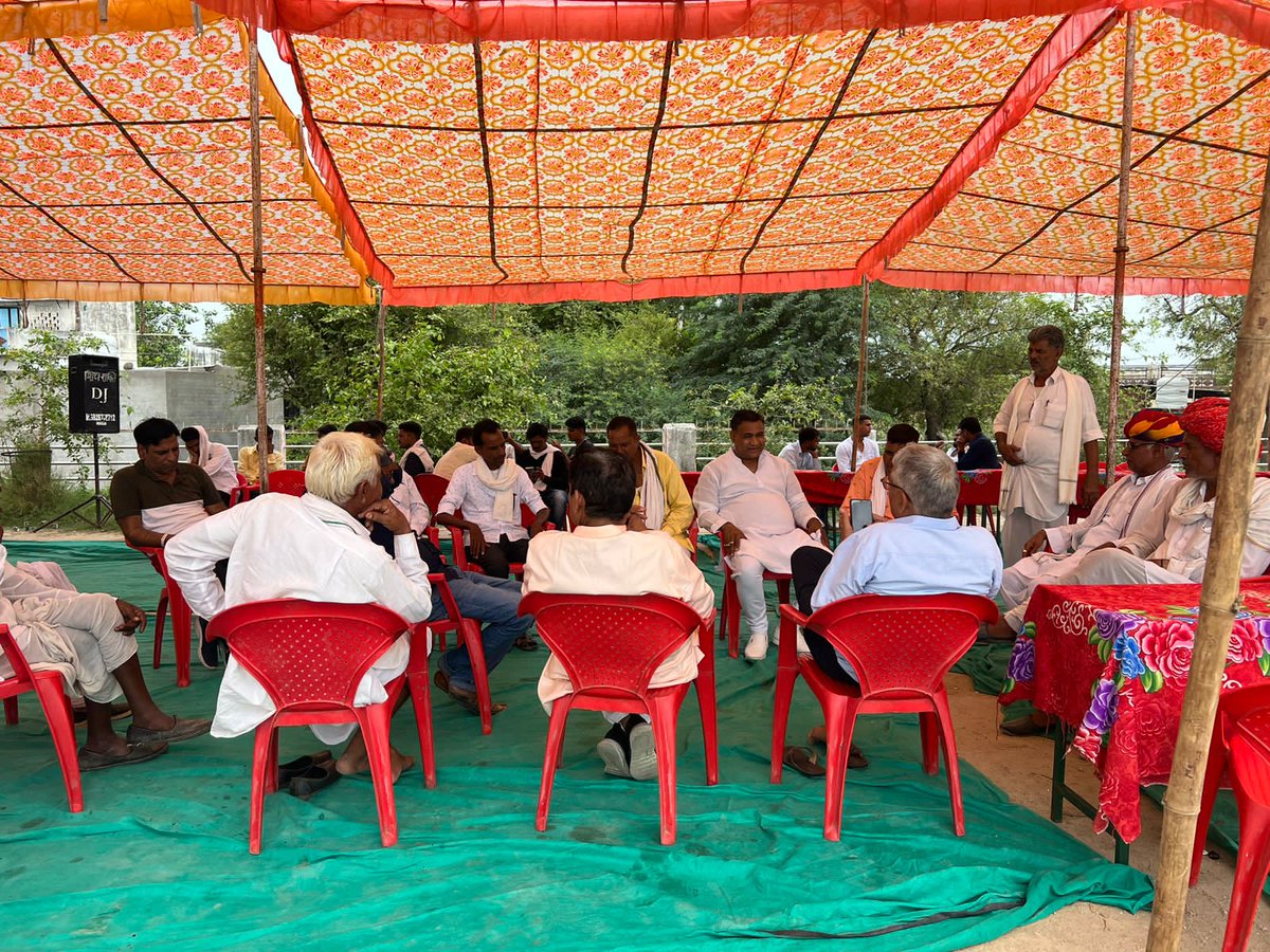 anilmittalkekri's tweet photo. आज केकड़ी विधानसभा क्षेत्र में सुप्रसिद्ध स्थान श्री खेड़ी शंकर महादेव जी के दर्शन कर जलाभिषेक करने का सौभाग्य प्राप्त हुआ एवं सावन मास के पवित्र महीने में दर्शन कर क्षेत्रवासियों की खुशहाली के लिए मंगलकामनाएं की !

#anilmittalkekri https://t.co/bUn1tFwcoJ