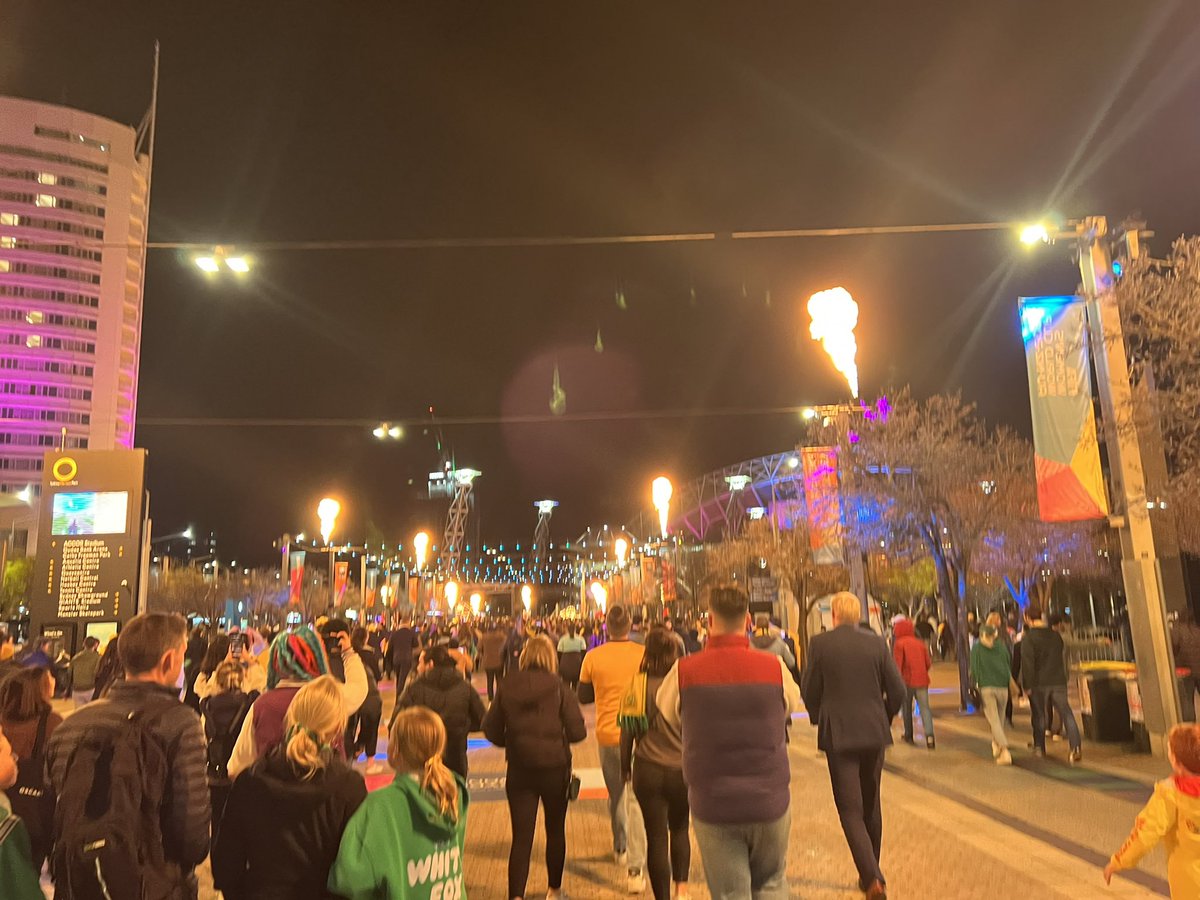 mark_royle's tweet photo. What a start amazing atmosphere #AUSENG https://t.co/TKCBKrff3c