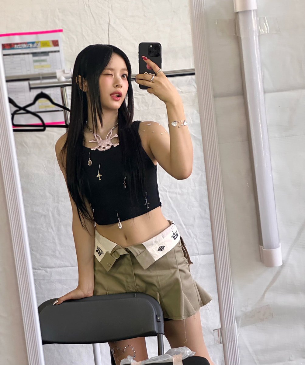 fromnwjns's tweet photo. [230816] 📞🐰 https://t.co/Op8eAKncOj
