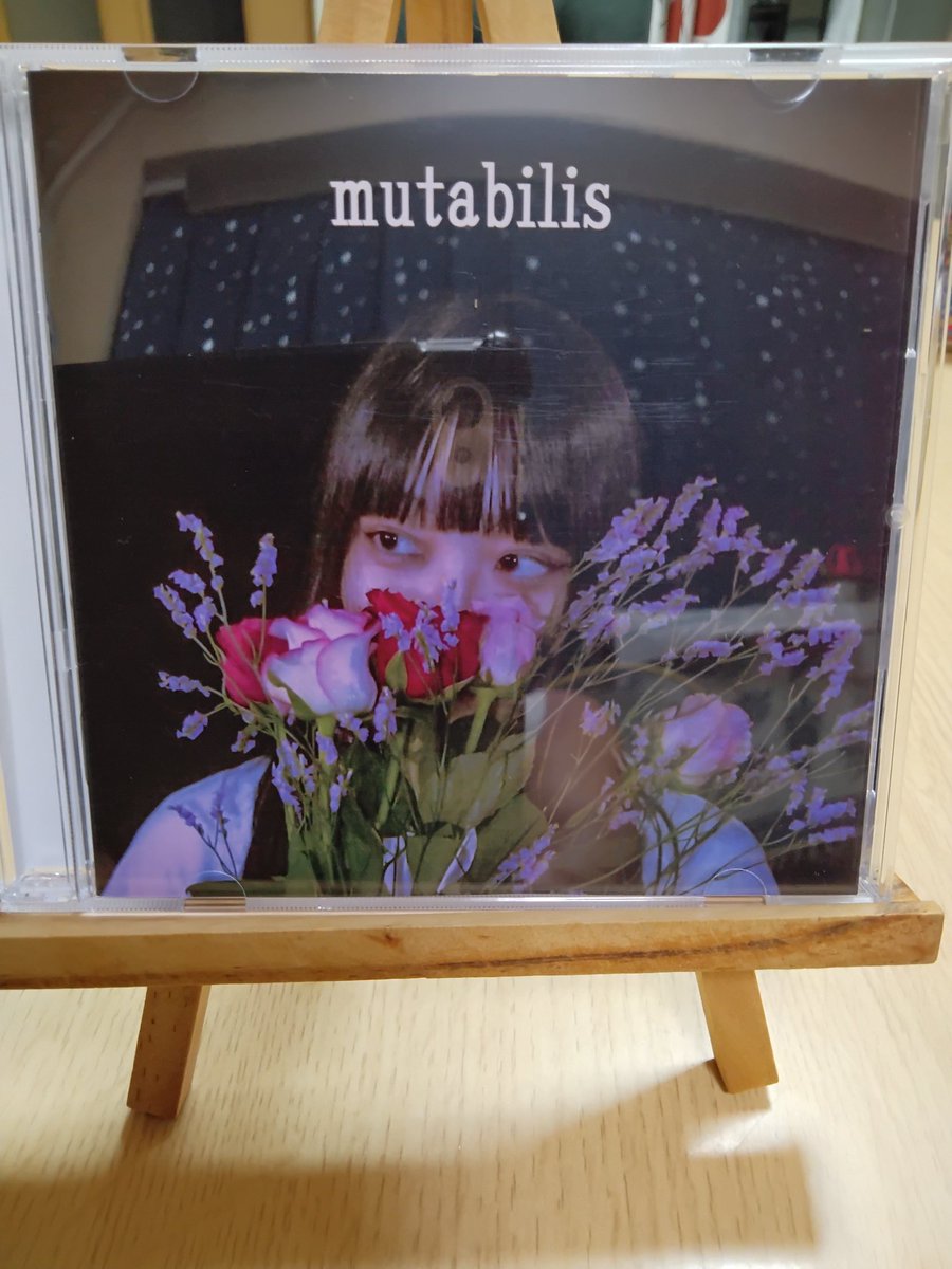pinchamayura's tweet photo. #変心芙蓉 #mutabilis #タワレコオンライン タワレコオンライン凄い発売日の朝にセブンに着いた。良いCDでした。一冊の小説みたいな最初から最後まで物語が続いて一気に聴きました。ブックレットも良かった(チシヲさん素敵アリス?)ウ〜ン スマパンを思い出した。 #善き買い物 #お得 https://t.co/d6Njk0XwOI