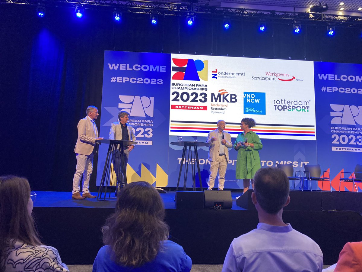 WSPSOW's tweet image. Vandaag met 5 matchmakers aanwezig bij #epc2023  Na de presentaties nu de banenmarkt voor mensen met een #arbeidsuitdaging
Nu al mensen aan het voorstellen bij werkgevers. #top @MKB_Rotterdam @Stroom_Opwaarts