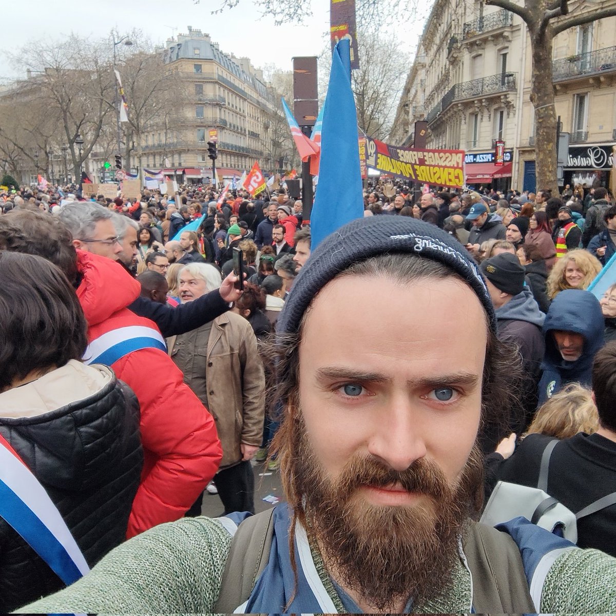 Heccles94's tweet image. Hello Twitter. 

My name is Harry. 

I am a clinical Nurse Specialist in Addiction and an RCN activist and NHS campaigner. 

Please give me a retweet and a follow!

Post a 💙 if you stand with our NHS. 

#SOSNHS