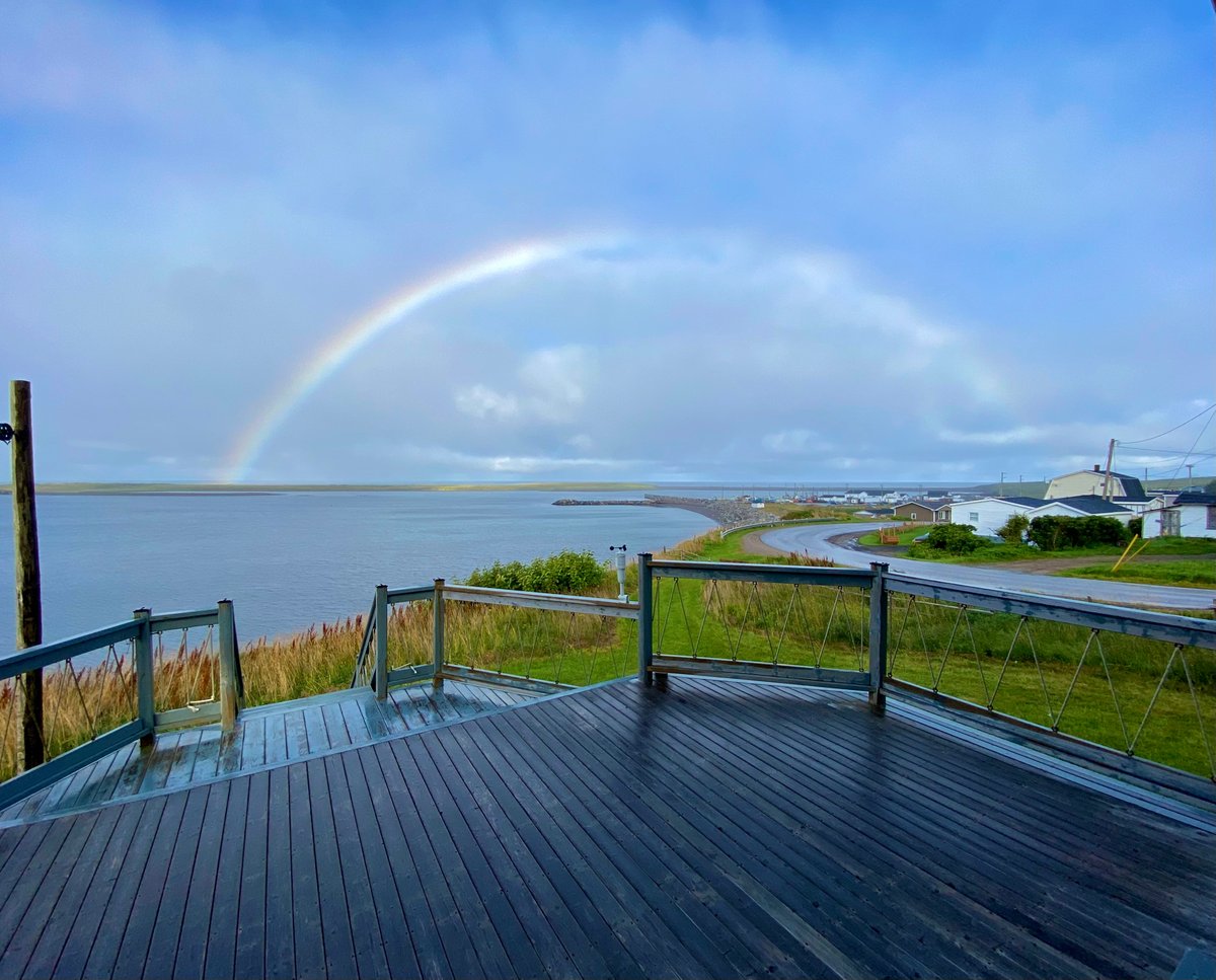 Harbourview_NL's tweet photo. Beautiful #rainbow over the harbour this morning. 🌈

#HarbourviewCornerBnB #Codroy #CodroyValley#ExploreNL #GoWesternNL https://t.co/YcNVSzWrvB