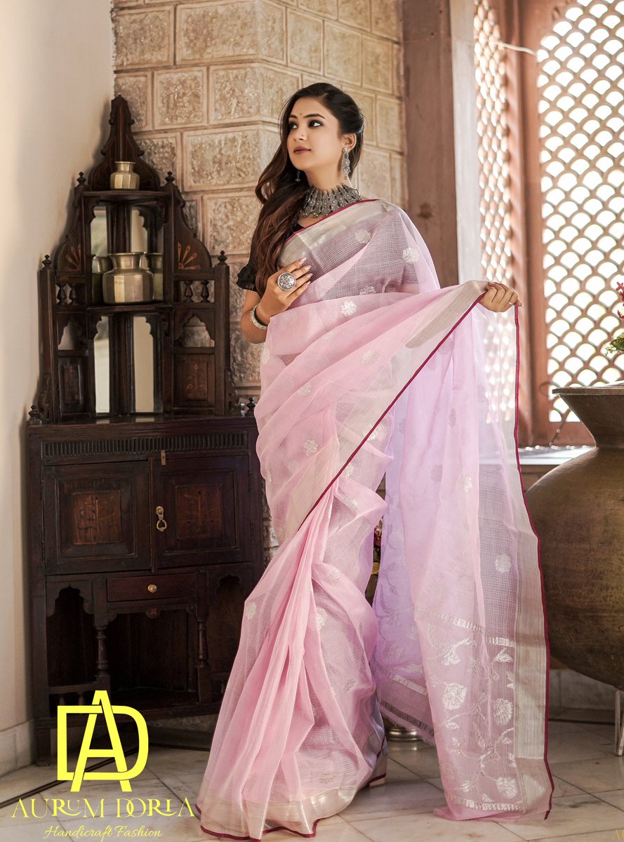 AurumDoria's tweet photo. This summer-bright collection offers a perfect blend of comfort and a royal look.
AFor bookings & orders 📲+91 9214893867
#zarikota #zarikotasarees #handloom #handloomcollection #KotakarigariM #handwovensaree #heritagesaree #handcraftedsarees #weddingseason https://t.co/9vRsTxPzMW