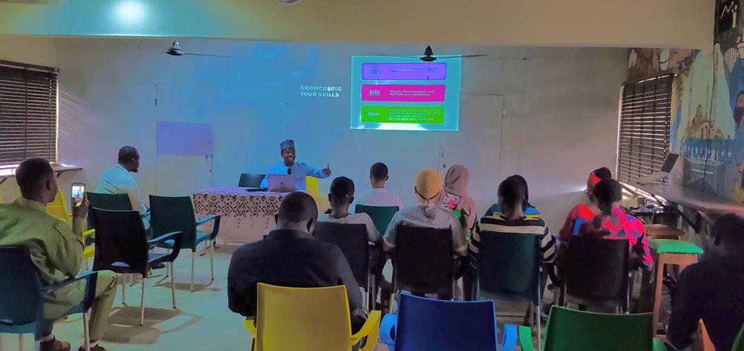 CodeSquadLLC's tweet photo. About last weekend
Nicely wrapped up an amazing Techies Meetup 3.0! 💼🔥 Explored the secrets to crafting irresistible portfolios for landing those dream tech jobs. Thanks to everyone who joined and shared their insights. Let's keep mastering the art together! 🙌 #TechiesMeetup https://t.co/K6R4w3U1NW