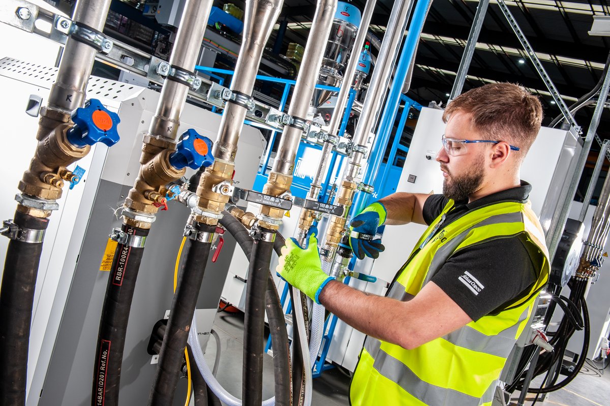 IsocoolLtd's tweet photo. Our flexible range of maintenance, monitoring, and repair services are designed to keep your cooling system in peak condition for longer, thereby saving money in the long run. 

To find out more, see below!

https://t.co/Gk8JsB4mb8 https://t.co/Bb29NXWz56