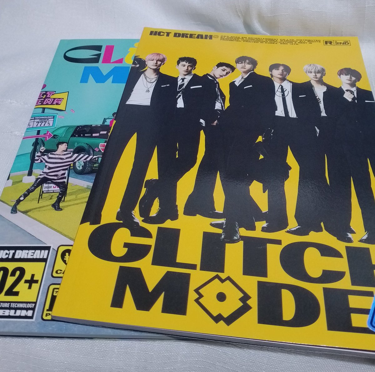 noonasells's tweet photo. WTS LFB PH ‼️‼️  ‼️‼️

🌻 Unsealed pbs and kihno🌻
- GLITCH MODE set: 110
- FAVORITE &amp; STICKER : 70
- HELLO FUTURE set: 100 
- FAV Kihno/kit: 50 ea

Complete incl except pcs

NCT dream 127 jaemin jeno chenle renjun jaehyun taeyong doyoung jungwoo yuta johnny taeil haechan jisung https://t.co/q9Cp4lhpXl