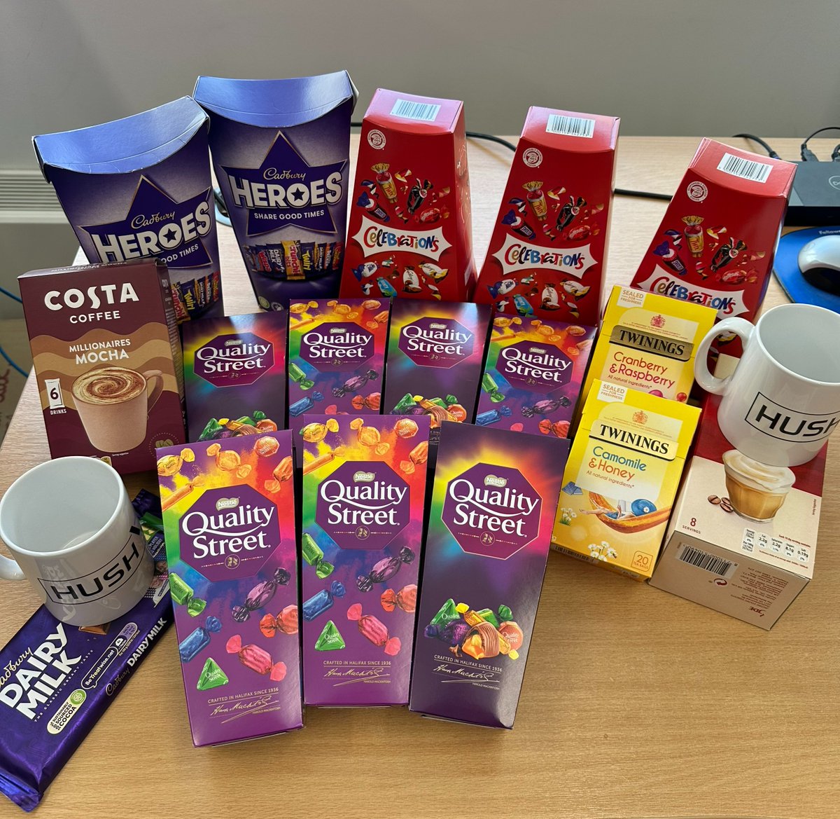 Which of our research teams would like a delicious treat sent to them?!🍬🍫 We are sending a tasty treat to research teams for every other HUSH recruit until we hit our target of 334!🎉 Keep up the GREAT work and get recruiting! 👏😃
