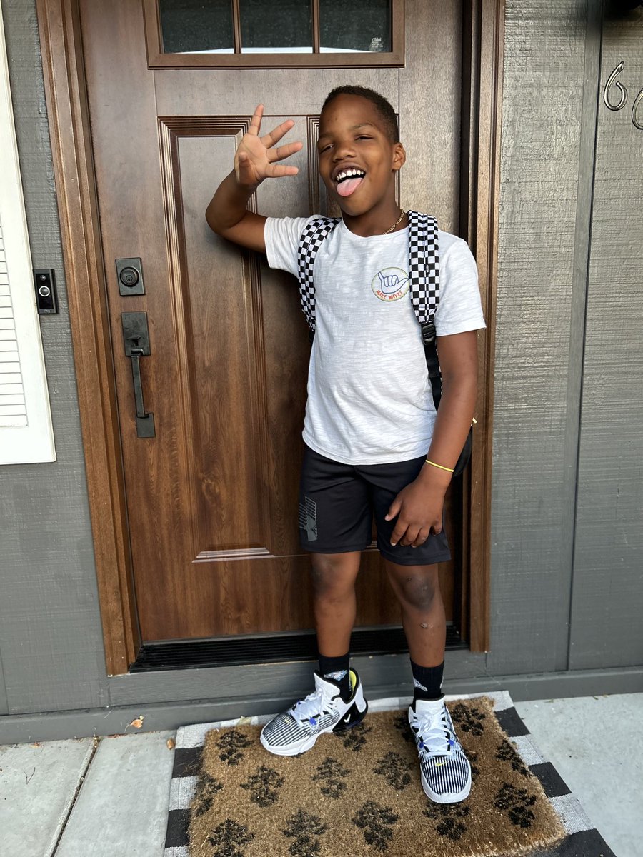 CrystStrickland's tweet image. First day of school! Kaysaan 5th, Kaleb 4th and the start of year 15 for me! So thankful! #grcs