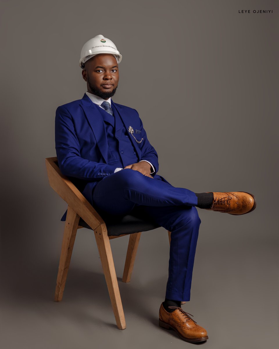 me_wela's tweet photo. Today, I get inducted into the Nigerian Society of Engineers. 
5(read 7) years of sweat, tears and blood. 
Grateful for friends, family, and every meaningful relationship that has been made on this journey. 
BSc Electrical/Electronic Engineering, University of Ibadan📌. https://t.co/svdP99pnD9
