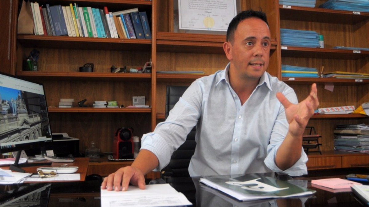 #Ahora en #Panorama recibimos al doctor Alfredo Bernabei (<a href="/AbogadoBernabei/">Alfredo Bernabei Abogados</a>), nuestro especialista en temas previsionales, quien responde todas las inquietudes de nuestros oyentes.   
📻 #LU2LejosLaPrimera 
🎙️ #AM840 #FM927 
📲 #Wapp2916414442